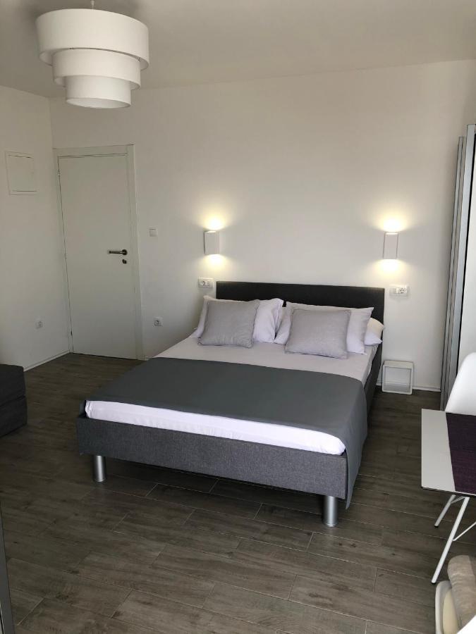 Apartmani Milka I Jozo Omiš Extérieur photo